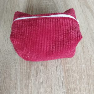 Petite trousse rouge